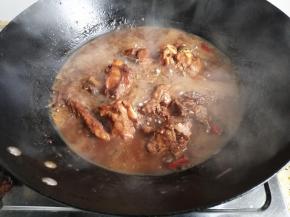 大火烧开再改小火慢炖