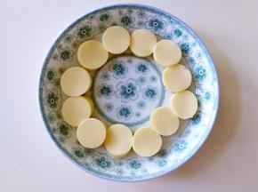 豆腐放在碗里一圈