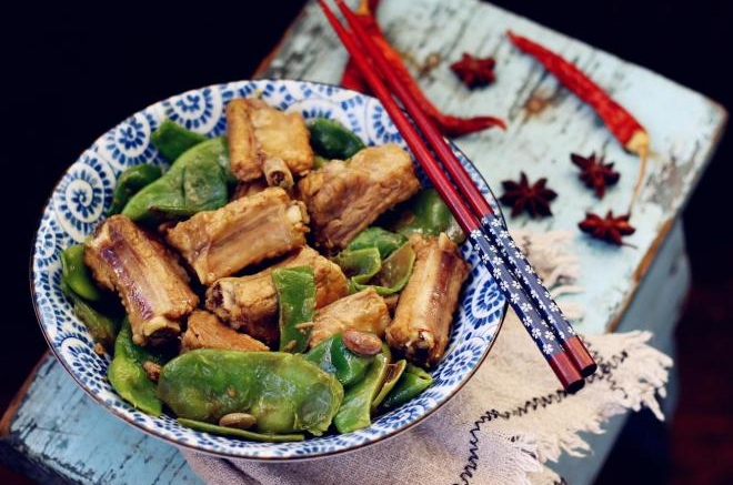 油豆角炖排骨