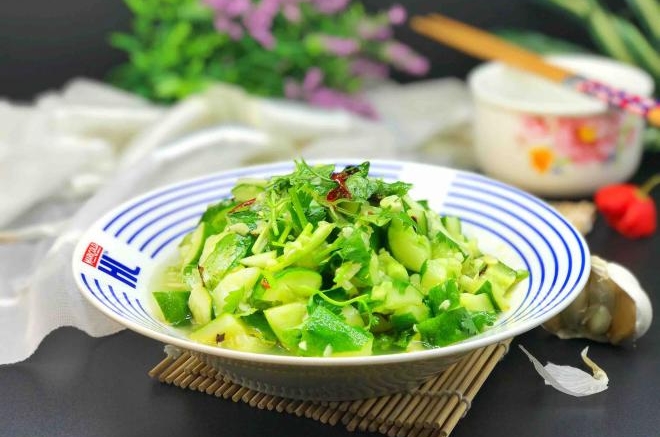 清脆爽口黄瓜小菜