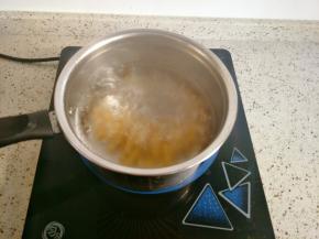 螺旋意面先放热水锅里煮熟备用