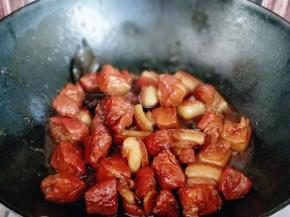 大火收汤，可以不用收特别干，当然也可以根据个人喜欢啦！