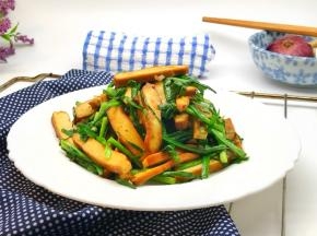 非常家常的一道家常小炒。