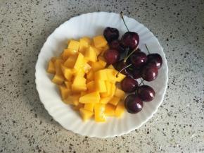 准备好需要用的水果