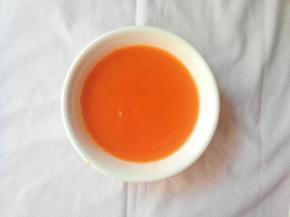 胡萝卜加开水打成泥