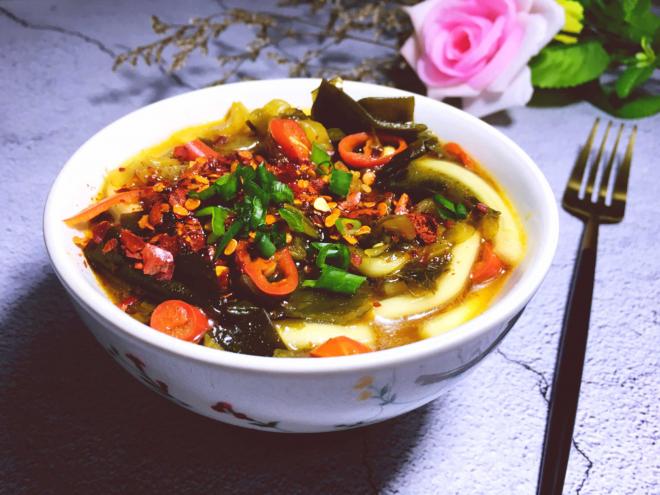 酸菜海带土豆粉超辣