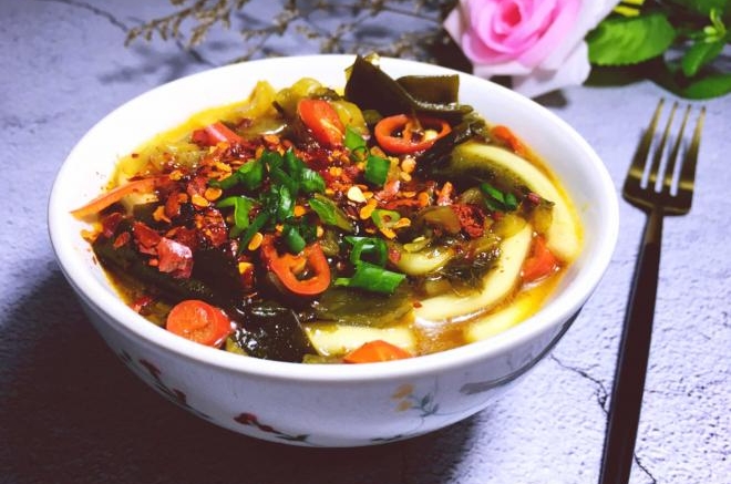 酸菜海带土豆粉超辣