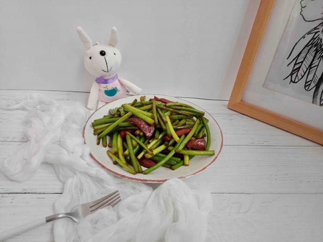 饭桌上的四季青—蒜苔腊肠