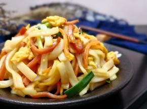 这样饭菜一体的，省去洗一堆锅碗瓢盆，好爽的说！