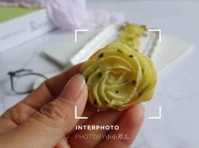 虽然是土豆泥但是纹路还很立体的
