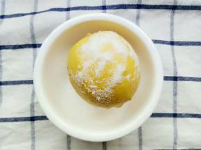 柠檬用盐洗洗皮