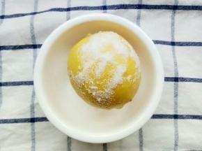 柠檬用盐洗洗皮