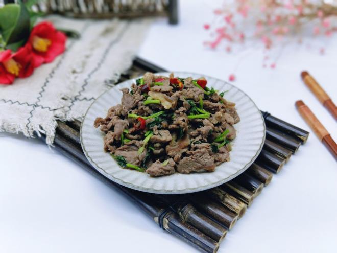 香菜炒牛肉