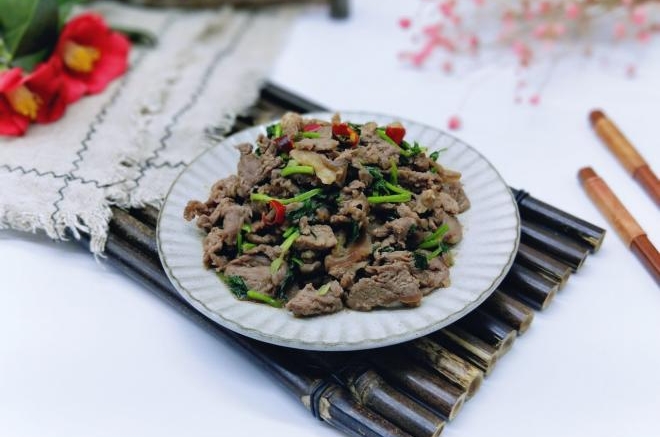 香菜炒牛肉