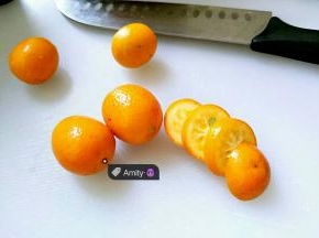 然后切一片片，记得籽不要丢哦，它可是宝。