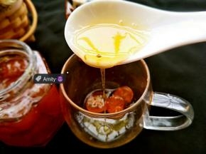 看我这金桔膏像不像蜂蜜！这可都是精华啊