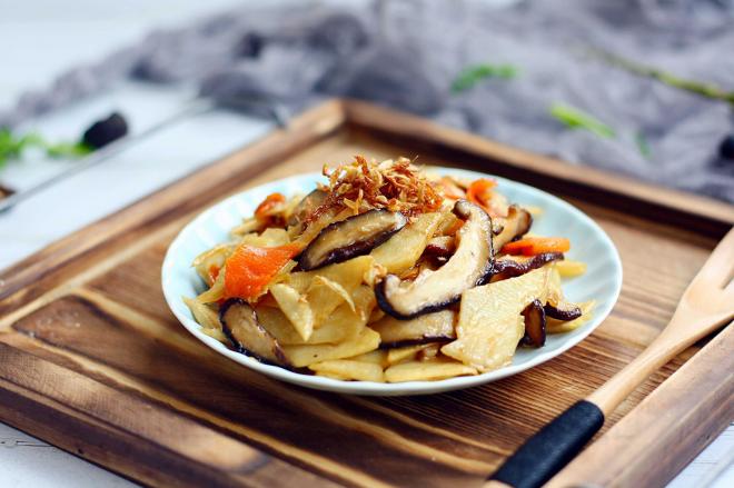 开胃健脾 冬笋炒香菇