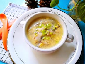 装碗后撒入芹菜末即可食用