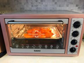 烤箱预热三分钟，放入胡萝卜，200度30分钟