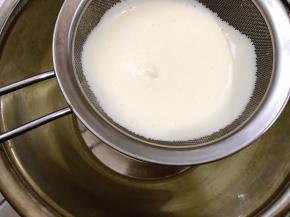 芝士糊过筛一次更细腻哦