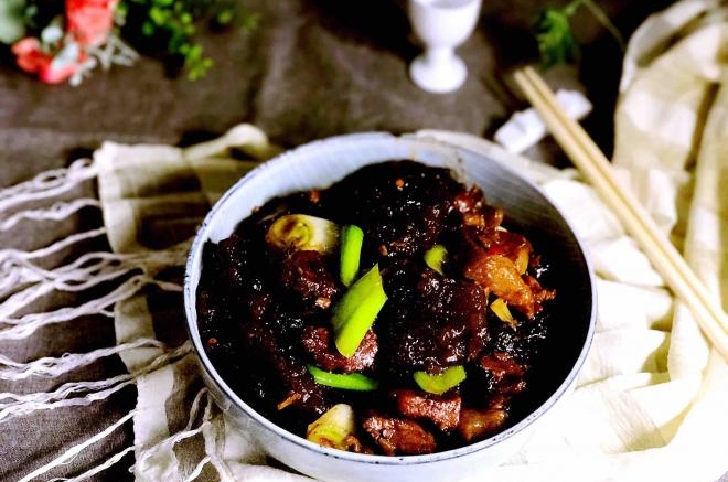 红烧苕粉肉