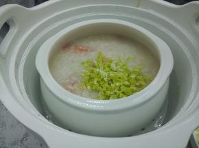 娃娃菜加进去后继续煲5分钟