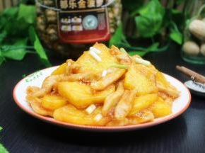酸酸甜甜，开胃好吃，菠萝炒鸡胸肉