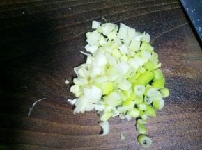 葱切小段