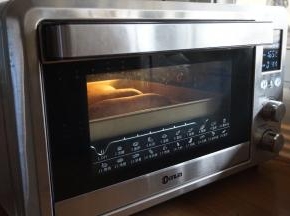 东菱K40C烤箱预热165度，中下层，烘烤15分钟