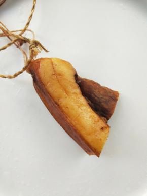 腊肉一块。