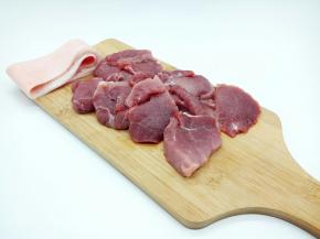 猪肉洗干净，去猪皮，猪肉切片