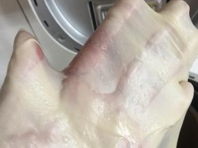 揉出手套膜即可。