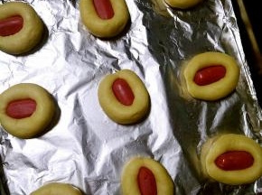 放烤盘上二次发酵