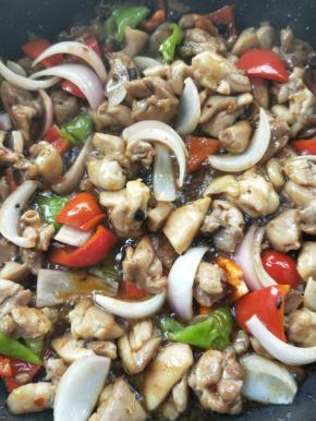 目的是让鸡球充分吸收全部汤汁。