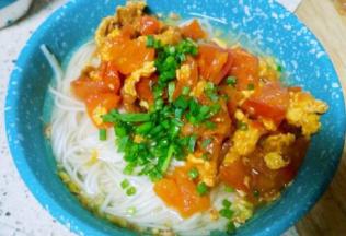 倒入炒好的番茄鸡蛋