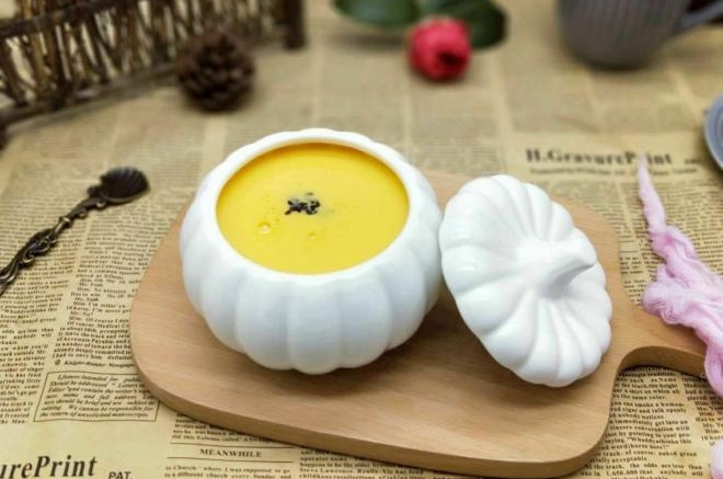 银耳红薯牛奶羹