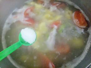 最后加入一勺盐搅拌一下