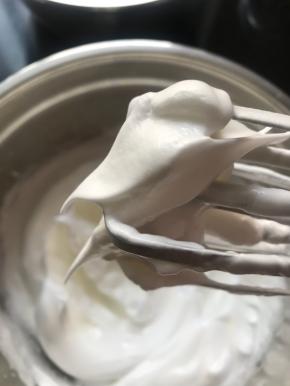 直到提起打蛋头出现大弯勾即可