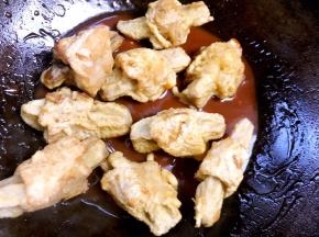 放入炸好的素排骨