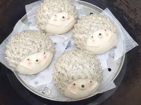发酵完成后，开中小火蒸18分钟