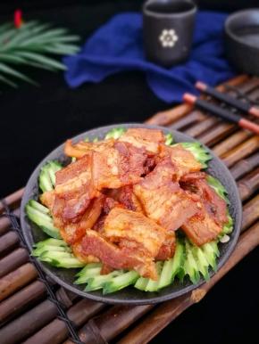 咸中带香，肉质有嚼劲，一口咬下去，汁香四溢～