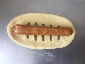 放入准备好的肠，稍微压一下