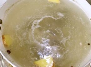 大火滚开后转小火煲20分钟