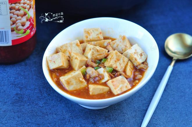 肉丁烩豆腐