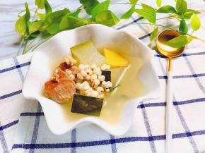 一碗冬瓜薏仁猪展汤就完成了