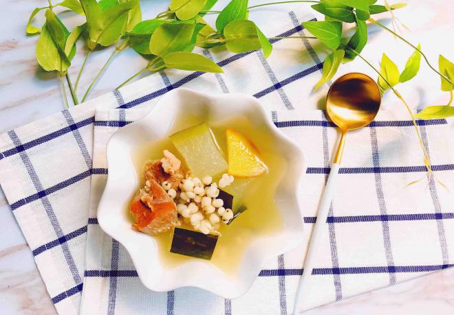 冬瓜薏仁猪展汤