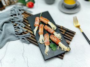 把金针菇摆放出炮竹就可以了哈！