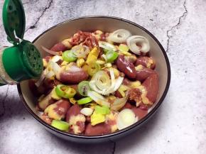 放入少许的白胡椒粉。