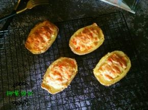 香喷喷的芝士焗土豆，出炉了。