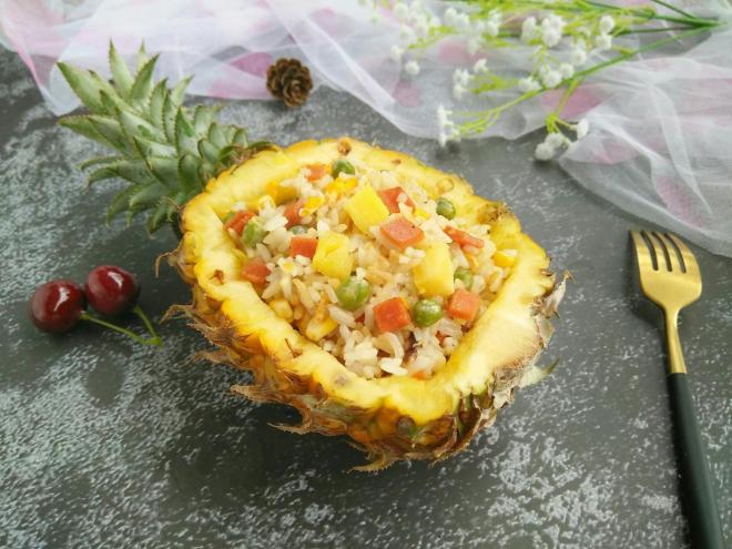 菠萝炒饭